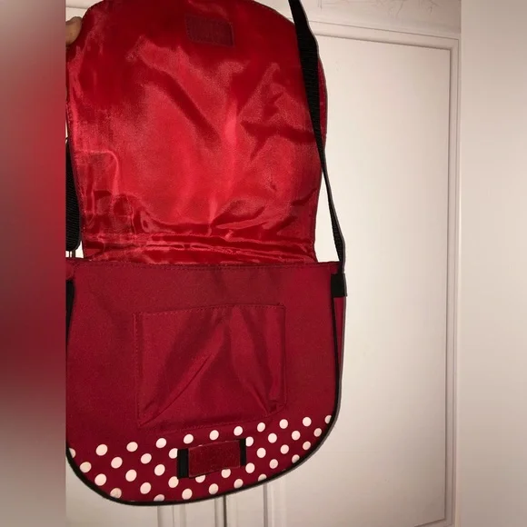 2/$16 Hello Kitty Courier bag crossbody red - Picture 3 of 5